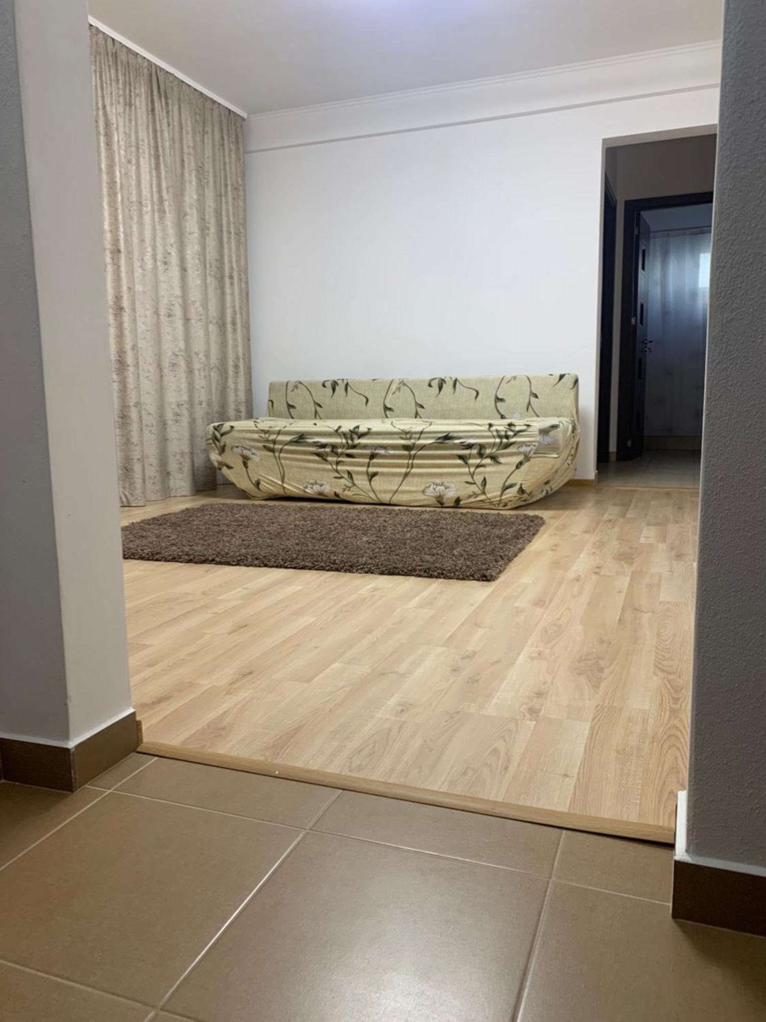 Apartament Central Рымнику-Вылча Экстерьер фото