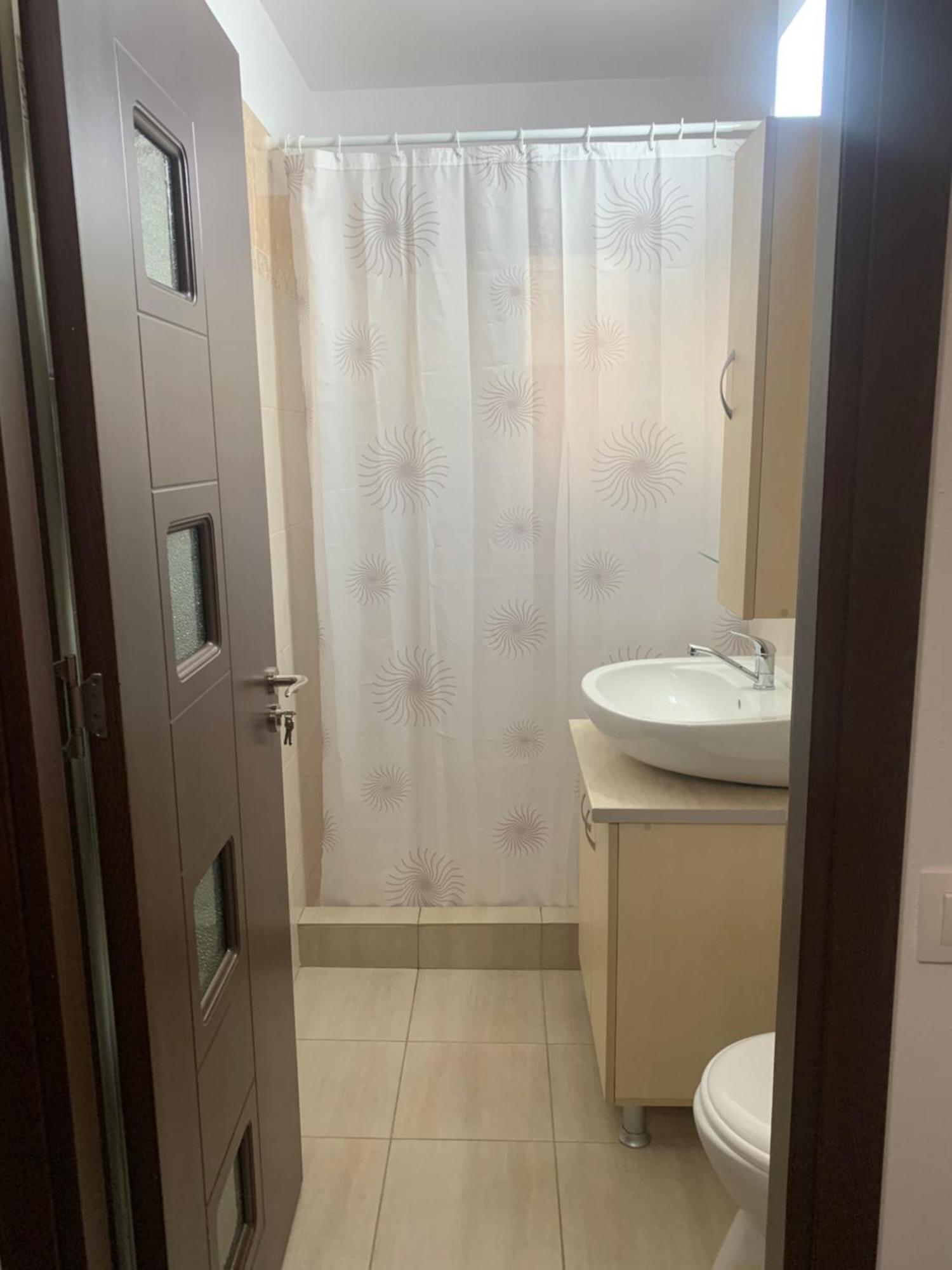 Apartament Central Рымнику-Вылча Экстерьер фото
